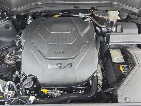 Certified 2025 Kia Telluride EX w/ EX Captain's Chair Package image 13