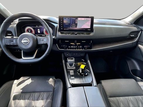 Used 2024 Nissan Rogue Platinum w/ Platinum Premium Package FWD image 16