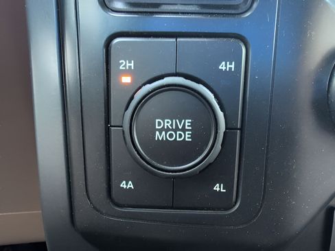 Used 2022 Ford F150 Lariat AWD/4WD image 14