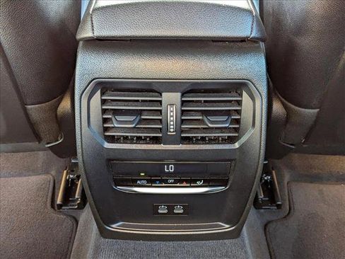 Certified 2024 BMW 330i Sedan w/ Convenience Package image 18