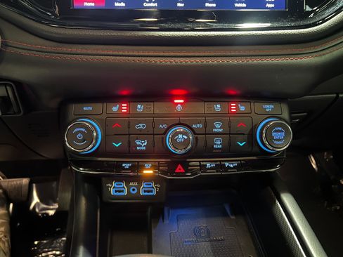 Used 2023 Dodge Durango R/T image 16