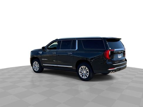Used 2026 GMC Yukon XL Denali w/ Sun & Power Step Package AWD/4WD image 6