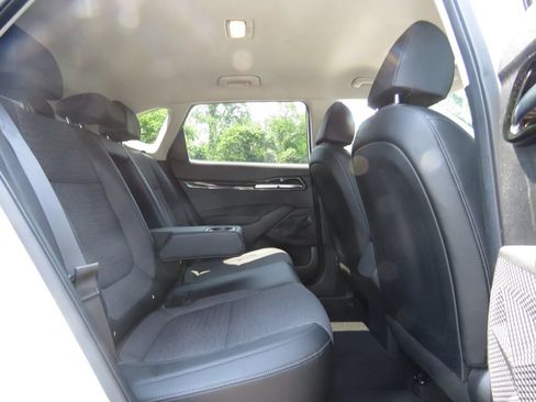 Used 2021 Kia Seltos S AWD/4WD image 15