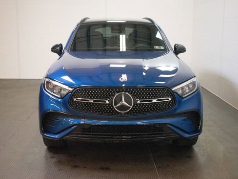 Used 2023 Mercedes-Benz GLC 300 4MATIC image 2