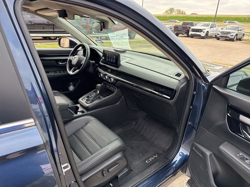 Used 2025 Honda CR-V EX-L image 15