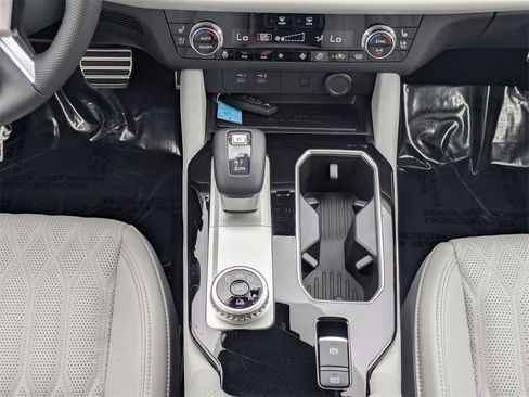 New 2025 Mitsubishi Outlander SEL image 20