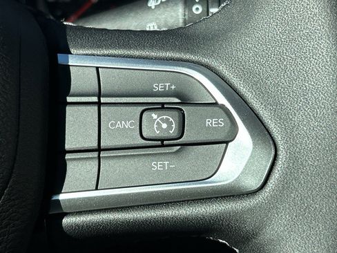 New 2026 Jeep Compass Latitude image 12