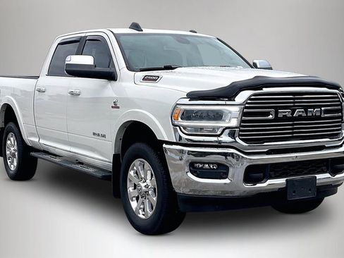 Used 2022 RAM 2500 Laramie AWD/4WD image 1