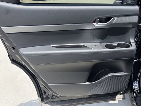 Used 2025 Hyundai Palisade SEL FWD image 23