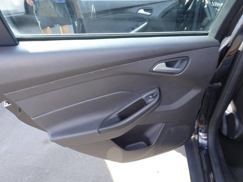 Used 2014 Ford Focus SE w/ Equipment Group 201A image 20