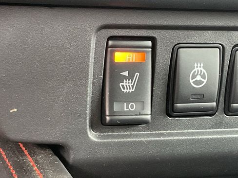 Used 2026 Nissan Frontier PRO-4X AWD/4WD image 25