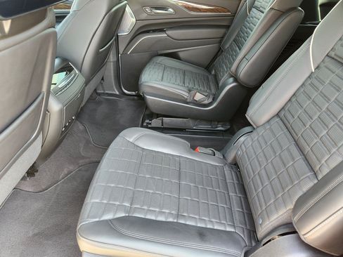 Used 2023 Cadillac Escalade Sport Platinum w/ LPO, ONYX Package AWD/4WD image 14