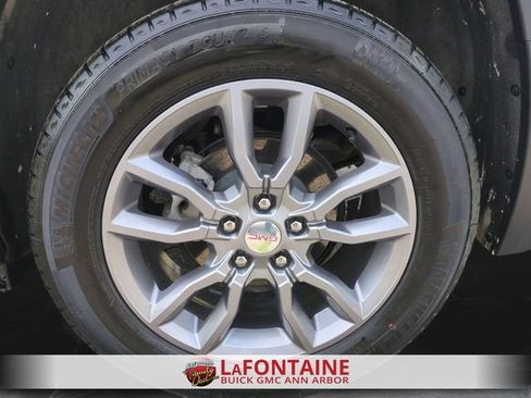 Certified 2024 GMC Terrain SLT AWD/4WD image 34