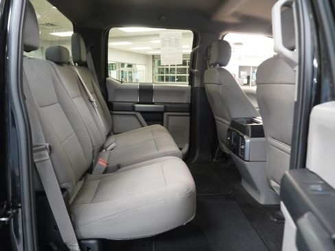 Used 2018 Ford F150 XLT w/ Trailer Tow Package image 28