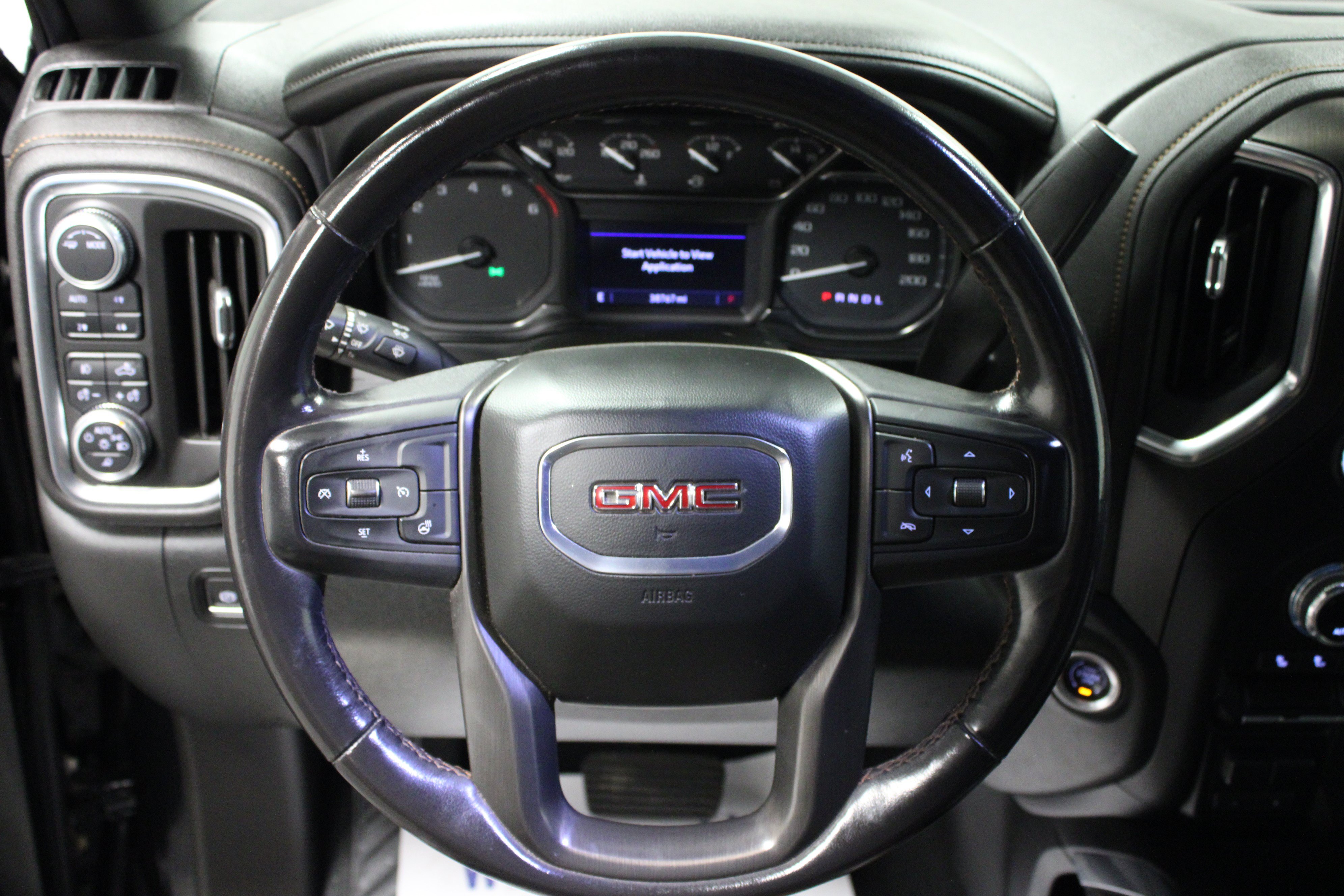 Used 2021 GMC Sierra 2500 AT4 AWD/4WD image 17
