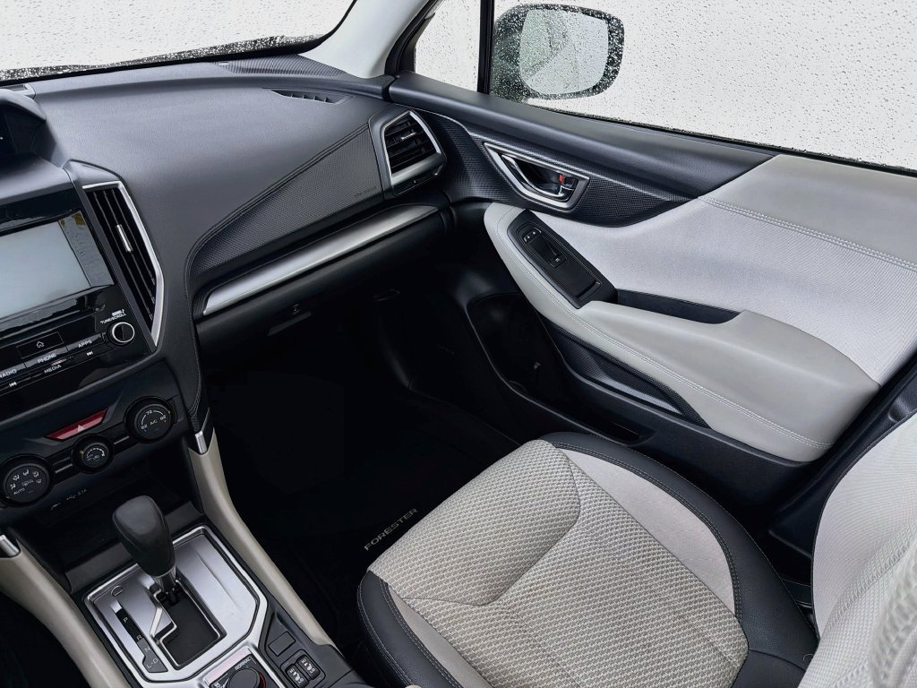Used 2023 Subaru Forester Premium AWD/4WD image 24