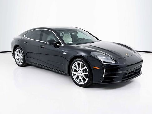 New 2025 Porsche Panamera 4 image 7