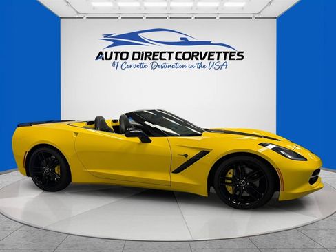 Used 2015 Chevrolet Corvette Stingray Convertible w/ 2LT Preferred Equipment Group RWD image 5