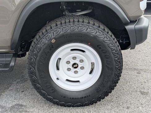 New 2026 Ford Bronco Heritage Edition AWD/4WD image 11