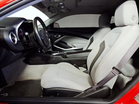 Used 2017 Chevrolet Camaro LT w/ RS Package image 9