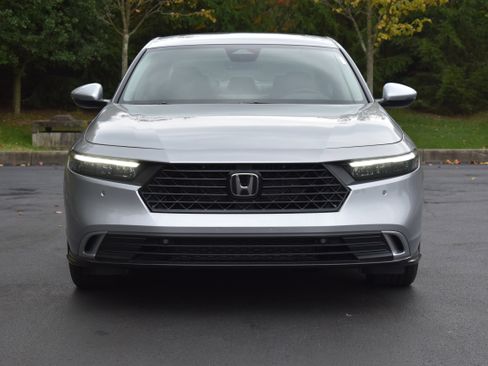 New 2026 Honda Accord Touring image 2