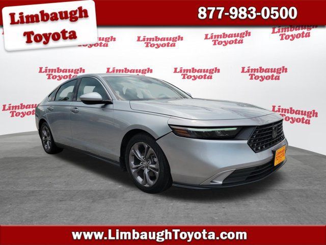 Used 2024 Honda Accord EX image 1