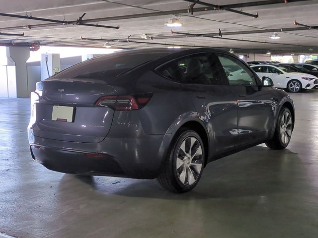 Used 2023 Tesla Model Y Long Range AWD/4WD image 5