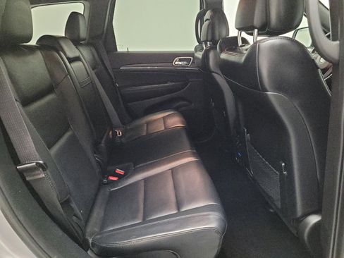 Used 2020 Jeep Grand Cherokee Limited image 19