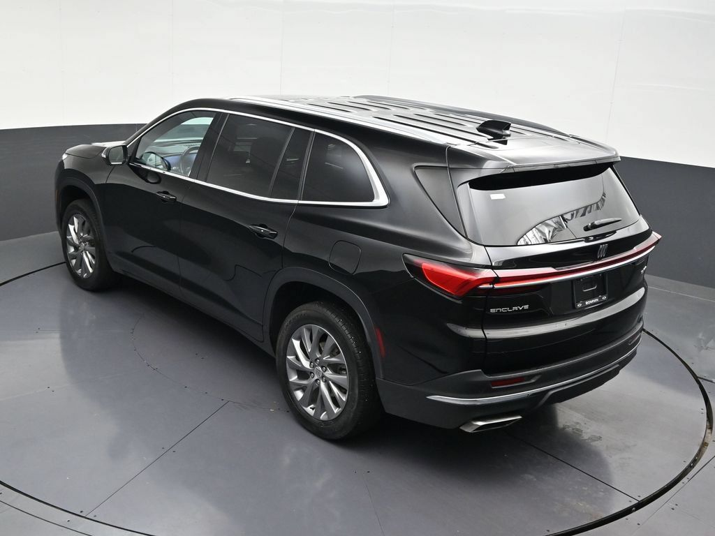 Used 2025 Buick Enclave Preferred w/ Power Package FWD image 17