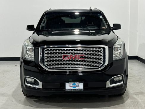 Used 2015 GMC Yukon Denali w/ Premium Package image 10