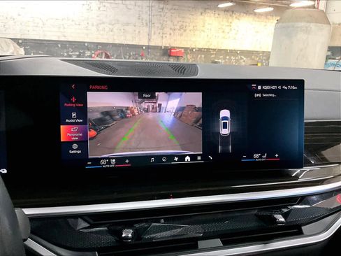 Used 2025 BMW X5 xDrive50e image 22