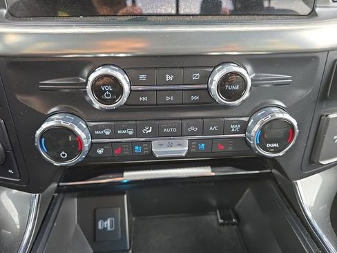 Used 2021 Ford F150 Lariat w/ Equipment Group 502A High image 4