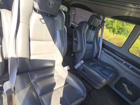 Used 2016 Chevrolet Express 2500 image 23