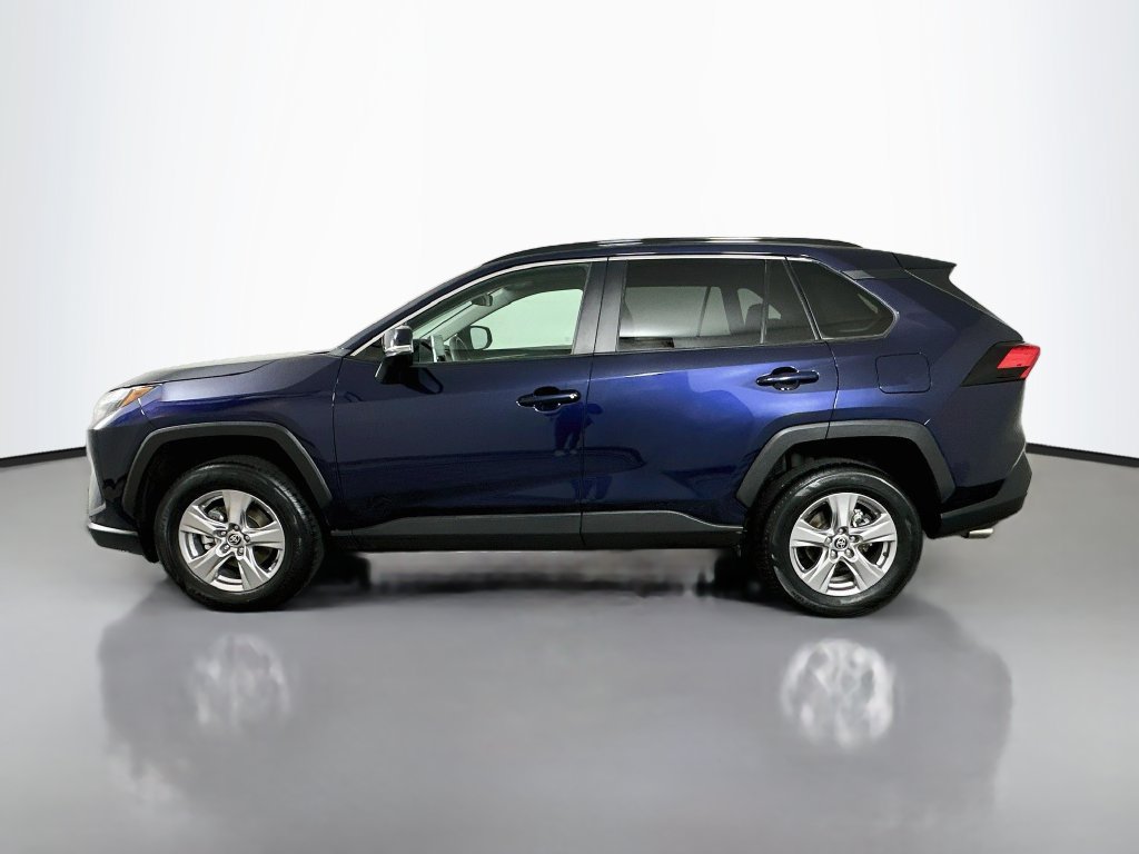 Used 2025 Toyota RAV4 XLE FWD image 8