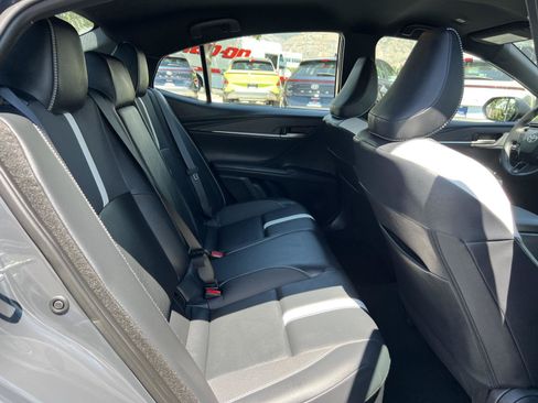 Used 2026 Toyota Camry SE FWD image 25