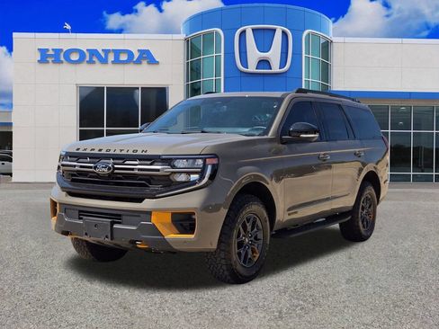 Used 2026 Ford Expedition Tremor AWD/4WD image 7