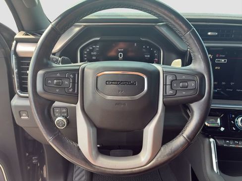 Used 2022 GMC Sierra 1500 Denali w/ Denali Reserve Package AWD/4WD image 17