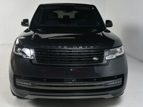 Used 2023 Land Rover Range Rover SE image 10
