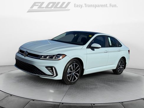 New 2026 Volkswagen Jetta SE image 3