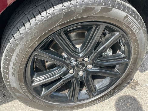 Used 2024 Ford Edge ST-Line image 10