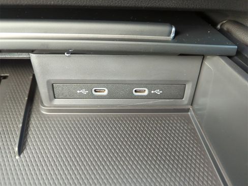 New 2026 Volkswagen Atlas Cross Sport SE image 33