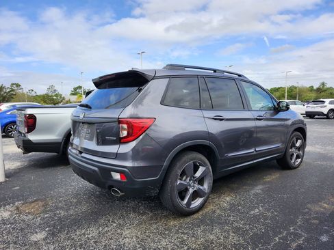 Used 2021 Honda Passport Touring image 3