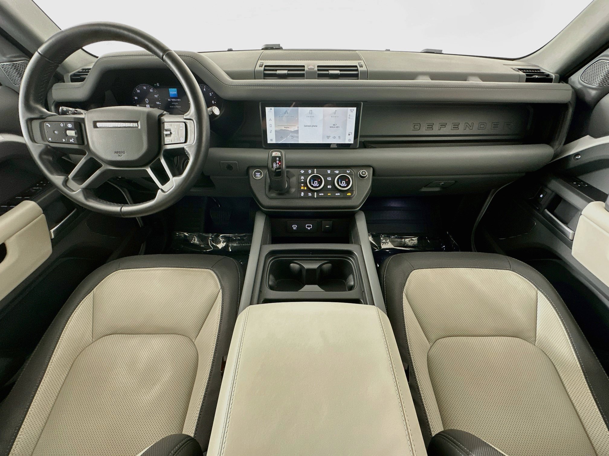 Certified 2024 Land Rover Defender 110 X-Dynamic SE AWD/4WD image 22