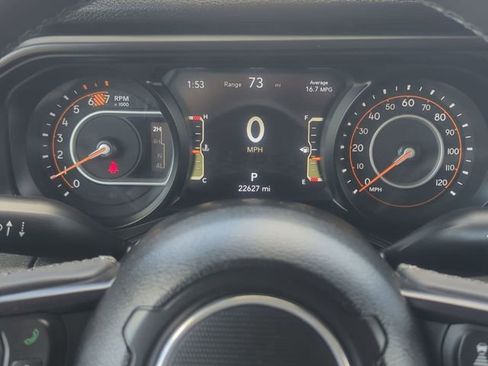 Used 2025 Jeep Wrangler Sport AWD/4WD image 16