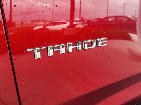 Used 2022 Chevrolet Tahoe LT w/ Luxury Package image 17