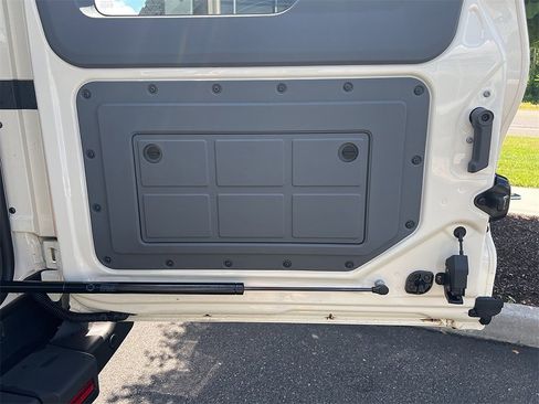 New 2024 INEOS Grenadier image 27