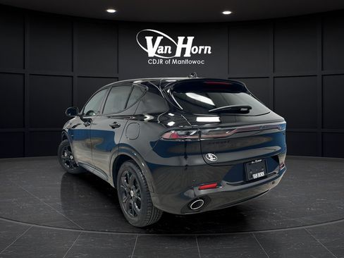 Used 2024 Dodge Hornet R/T Plus w/ R/T Blacktop Package AWD/4WD image 5