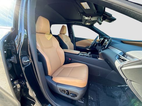 Used 2024 Lexus RX 350 Premium Plus w/ Convenience Package FWD image 16