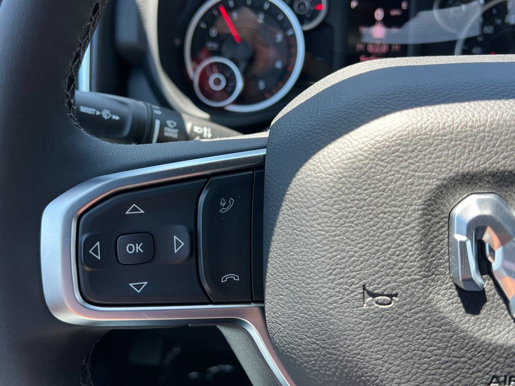 New 2026 RAM 2500 Big Horn AWD/4WD image 20
