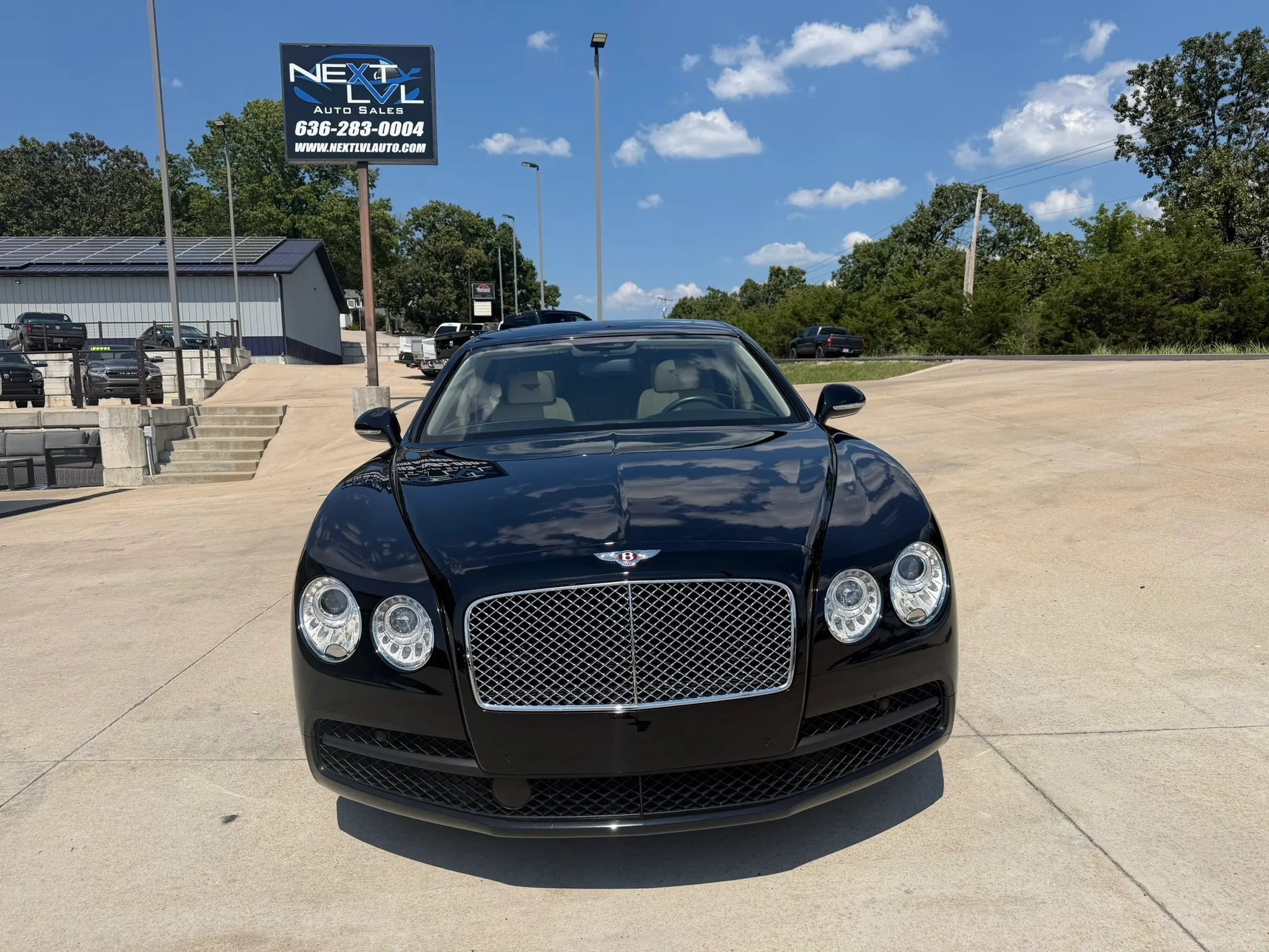 Used 2015 Bentley Flying Spur V8 AWD/4WD image 4
